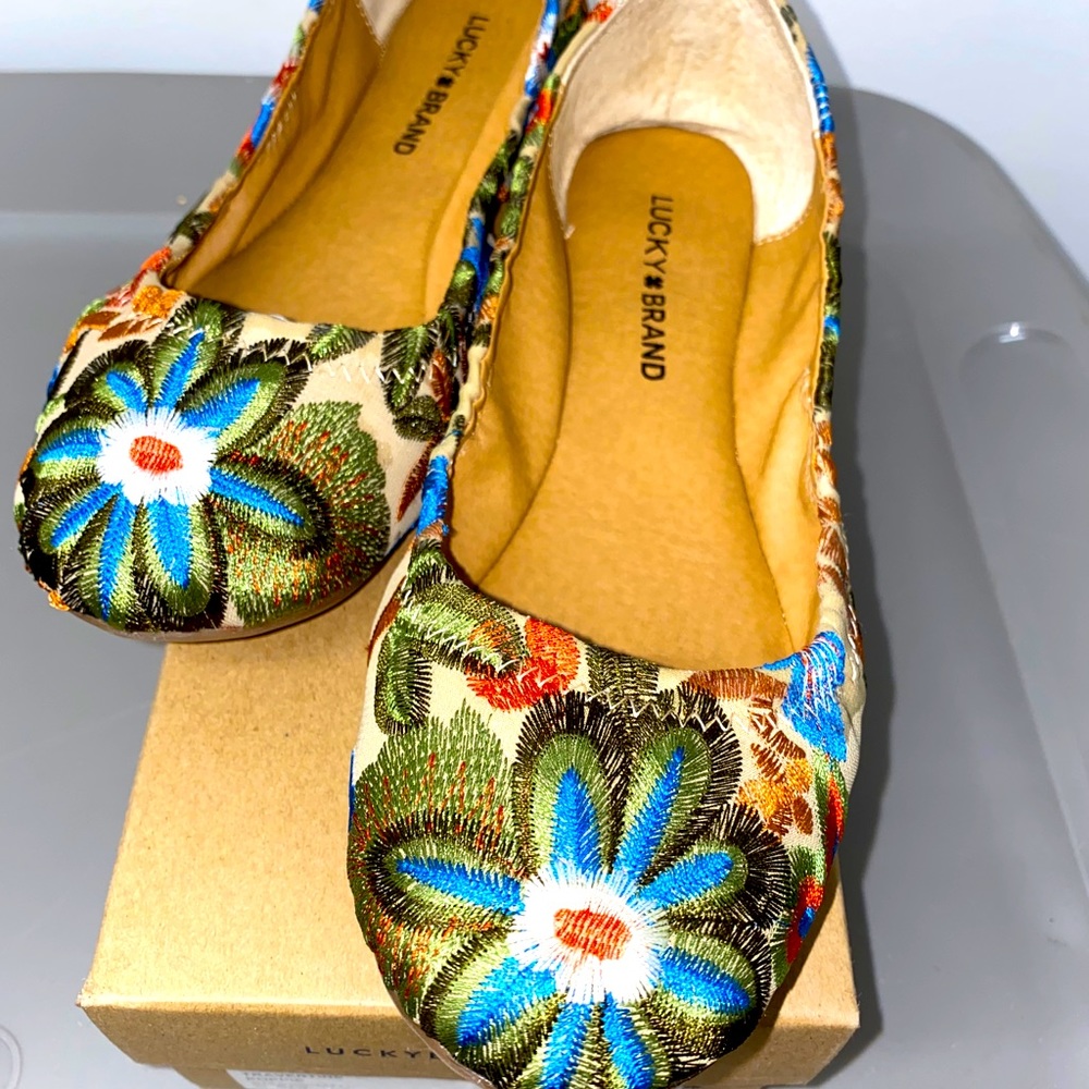 Lucky Brand Embroidered Emmie Ballet Flats Sz 9.5
